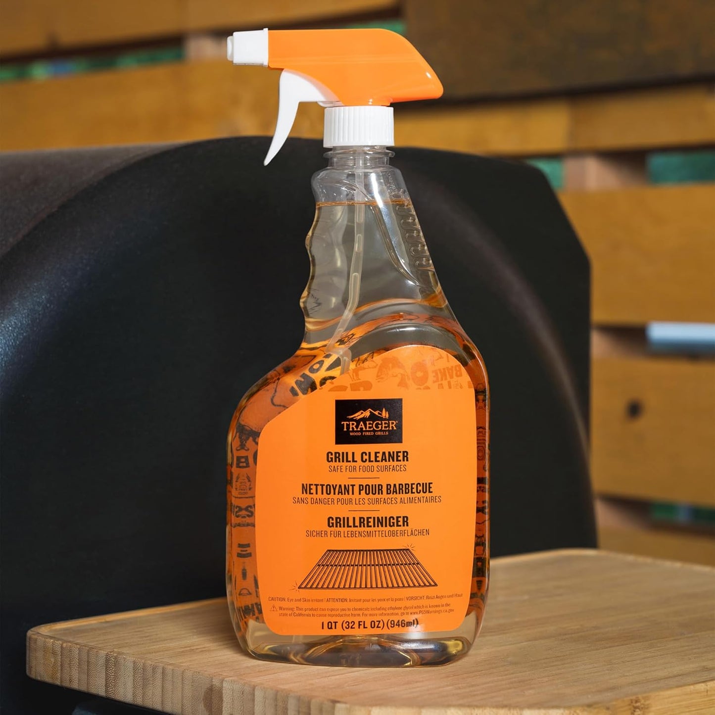 Traeger Grills BAC679 Grill Cleaner Spray Bottle, Grease Cutter, Keep Grill Shiny, No Harmful Chemicals, Citrus Scent, 946ml
