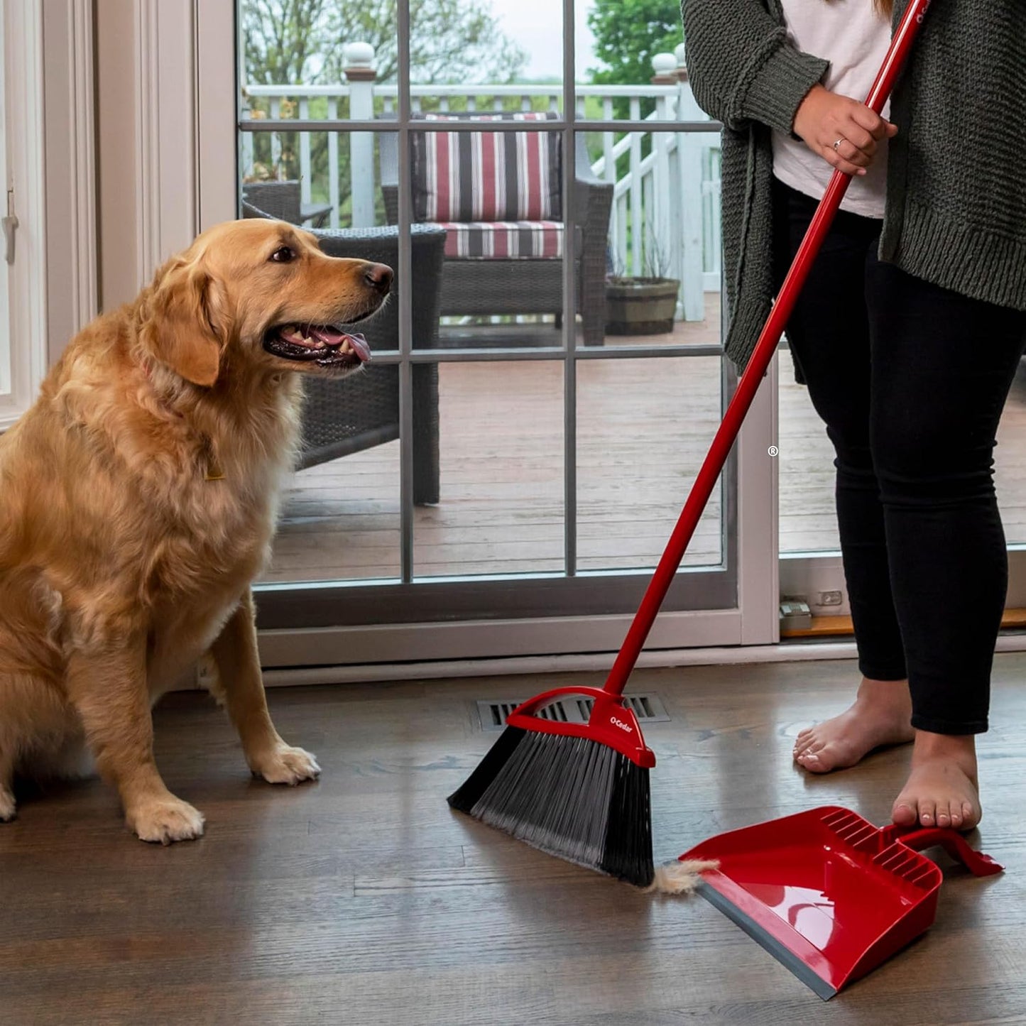 O-Cedar Pet Pro Broom with Step-On Dustpan | Remove 99% with One Sweep | DustPan Removes 3 Times More Pet Hair | Quiet Cleaning Tool for Cat and Dog Owners