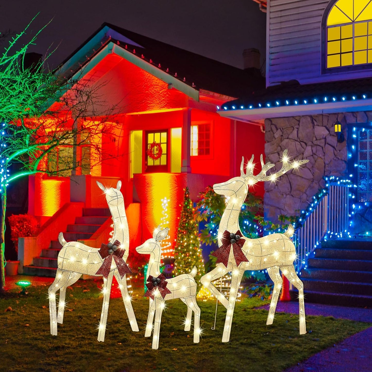 Lulu Home Set of 3 Pre-lit White Reindeer with 210 LEDs Warm White Lights, 3D Light Up Glittered Standing Reindeer Family for Xmas Lighted Holiday Display Indoor Outdoor